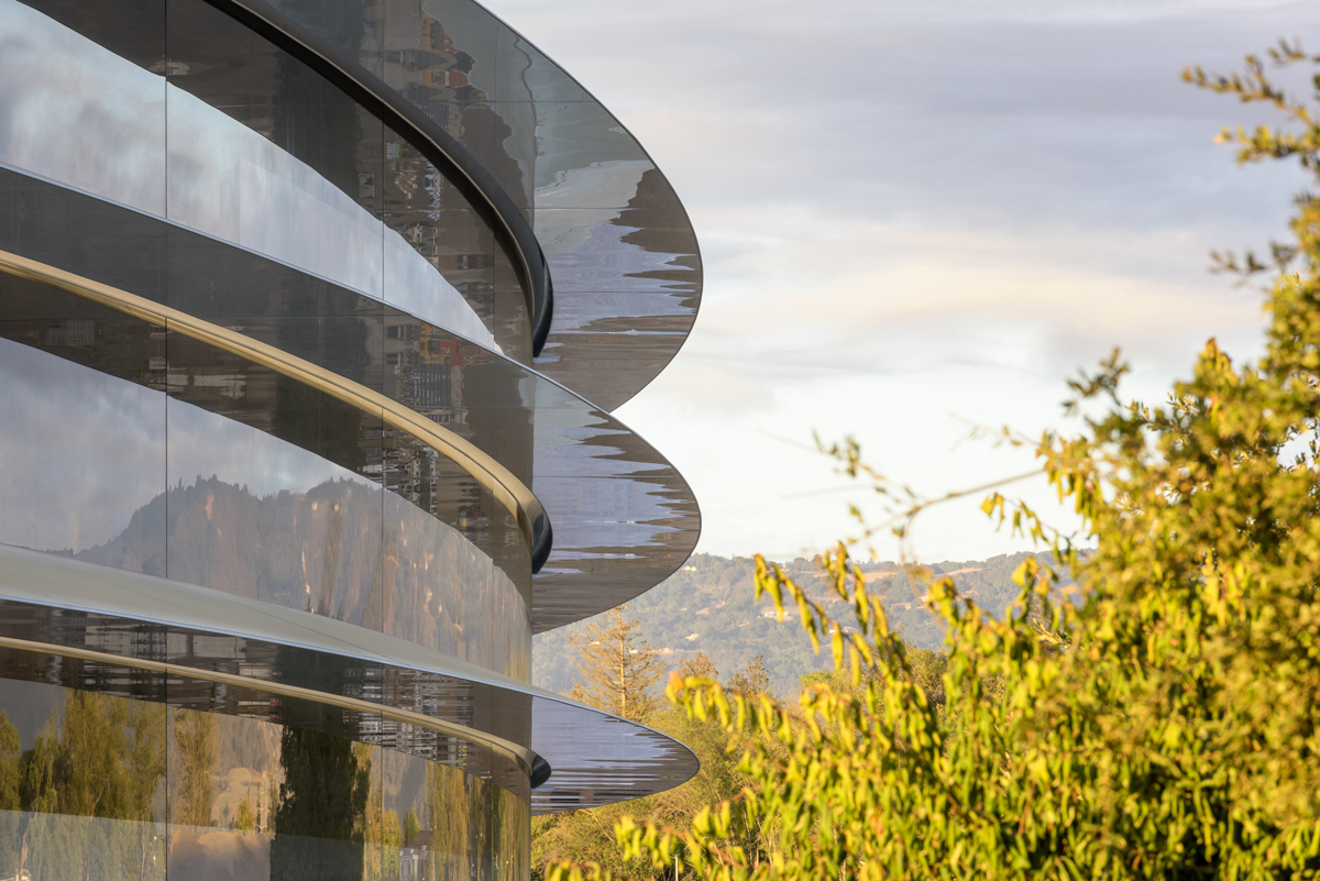 apple park auditorio